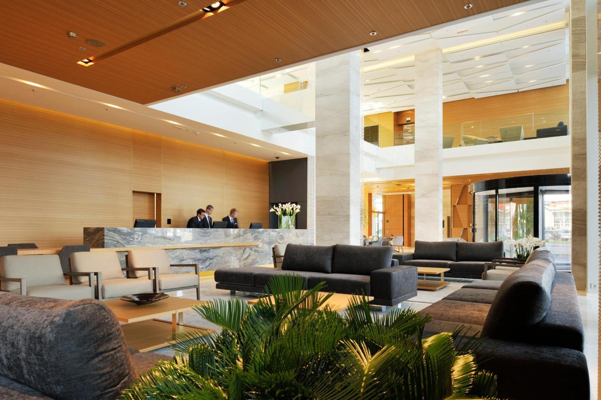 Radisson Blu Plaza Hotel Ljubljana Ngoại thất bức ảnh